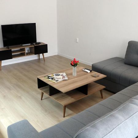 Spacious Modern Apartment Kisela Voda Skopje Exterior foto